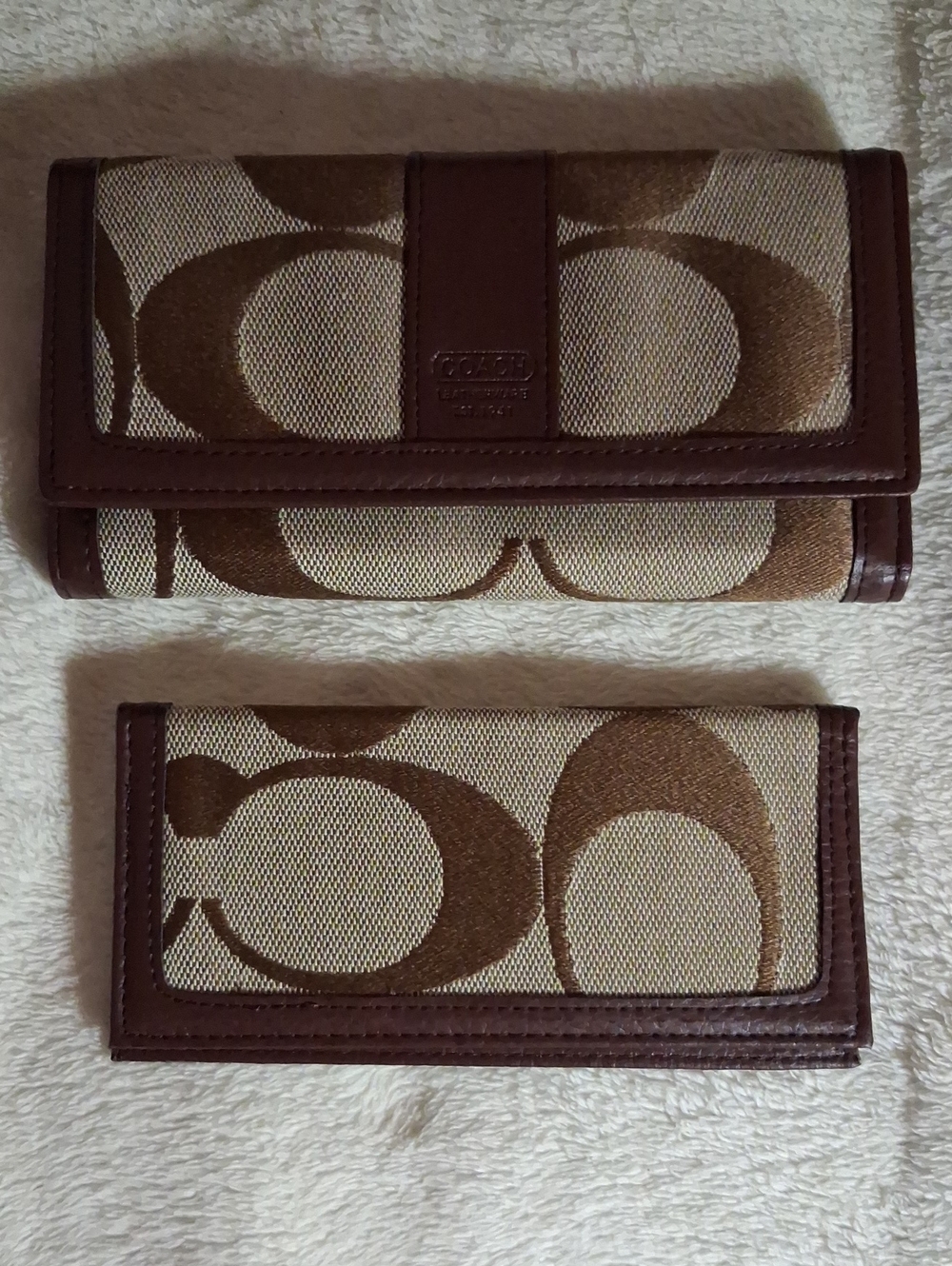 Coach Brown Signature Continental Wallet Like New